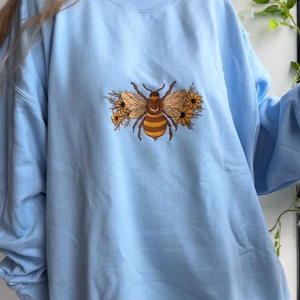 NWT Baby Blue Floral Bumble Bee Embroidered Crewneck Sweatshirt